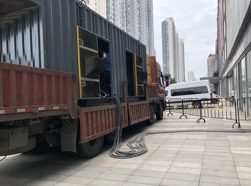 富民柴油发电机空气滤清器在不同季节的更换周期是否有差异？